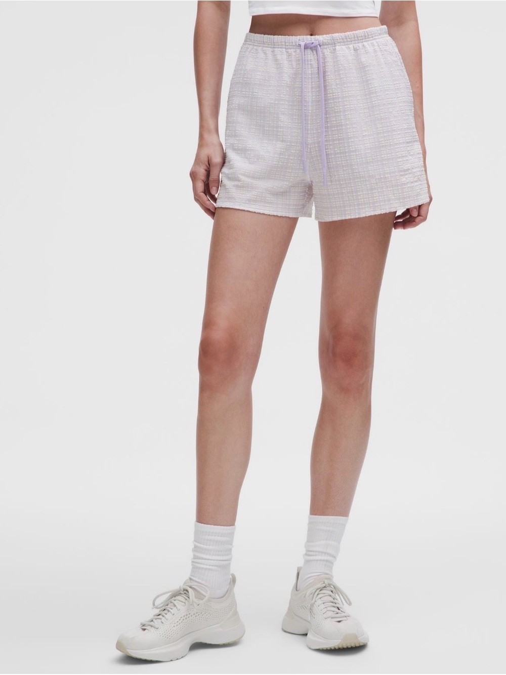 LULULEMON Seersucker Check Mid Rise Short 3”